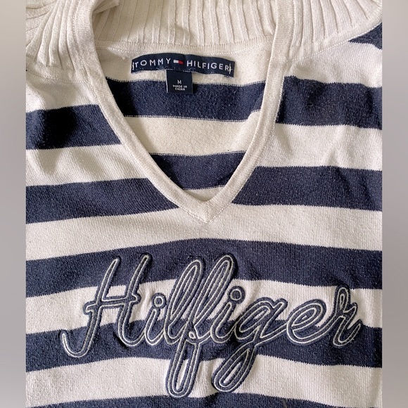 Vintage Tommy Hilfiger sweater - Picture 2 of 3